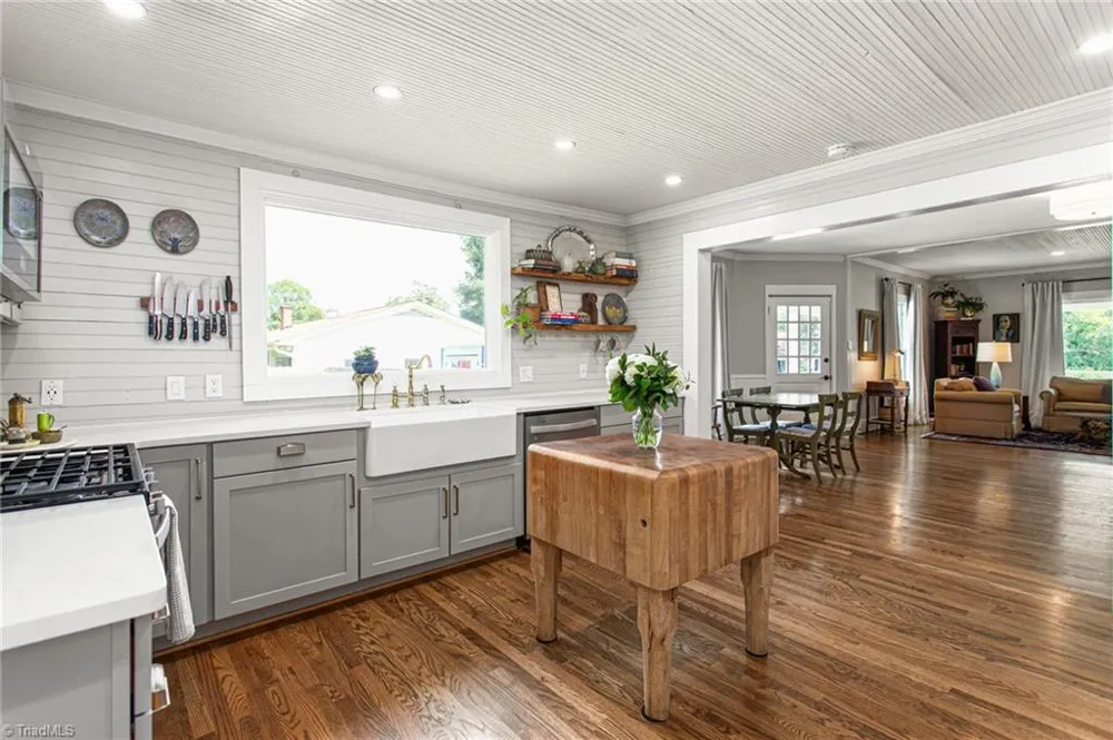 611 E Steeple Chase Road Pleasant Garden, NC 27313