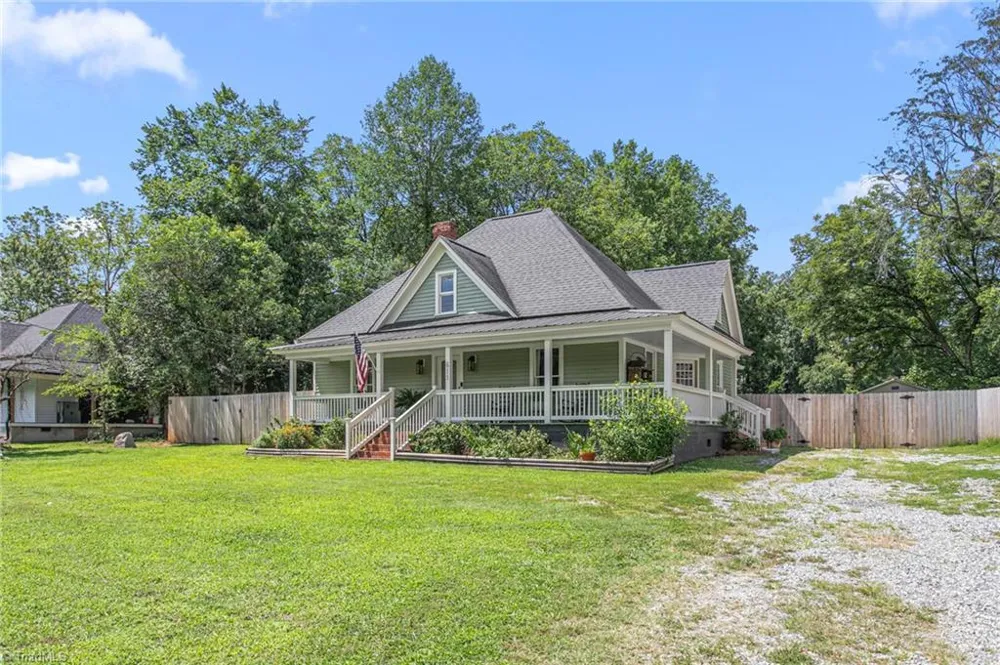 611 E Steeple Chase Road Pleasant Garden, NC 27313