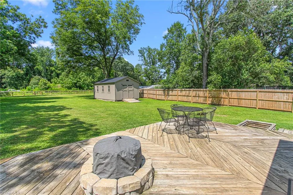 611 E Steeple Chase Road Pleasant Garden, NC 27313