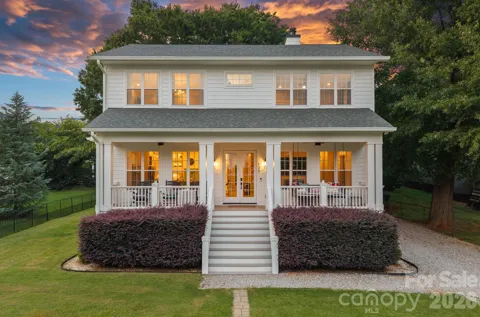 135 Surfside Lane