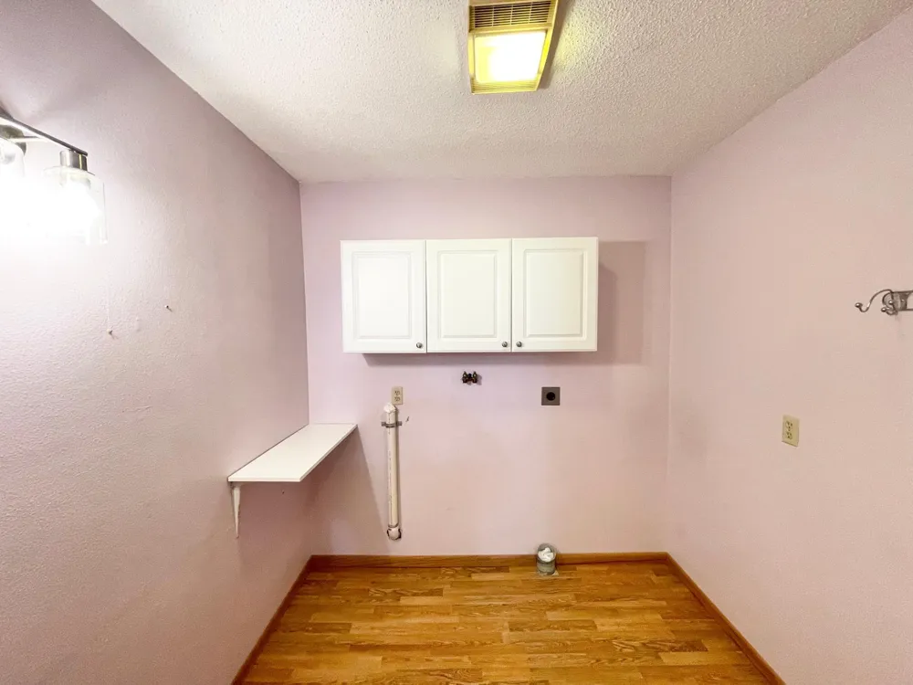 404 S Paffrath Avenue Springfield, MN 56087