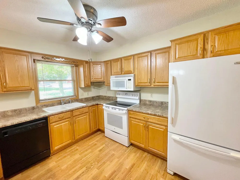 404 S Paffrath Avenue Springfield, MN 56087