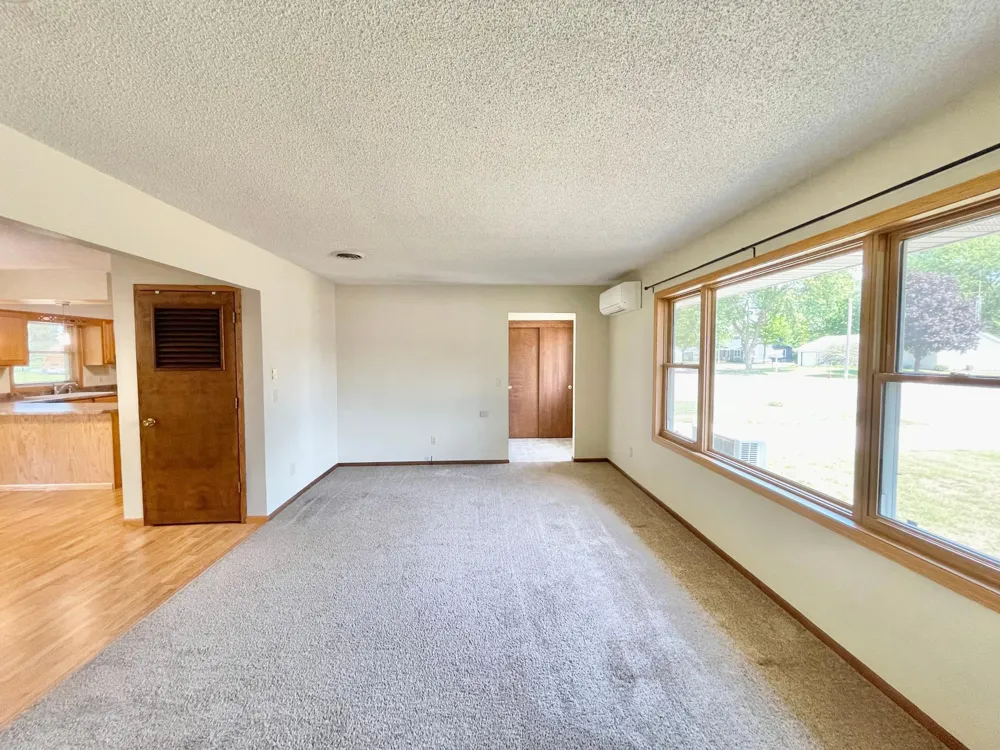 404 S Paffrath Avenue Springfield, MN 56087