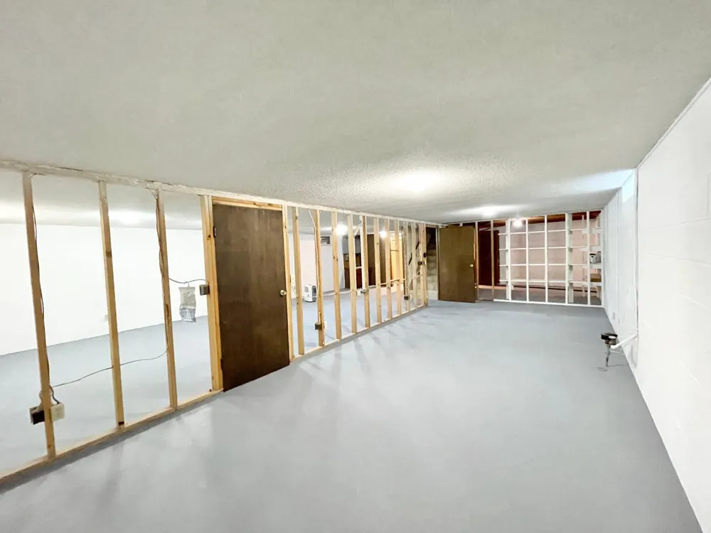 404 S Paffrath Avenue Springfield, MN 56087