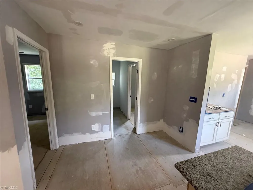 6910 Dennis Road Walnut Cove, NC 27052