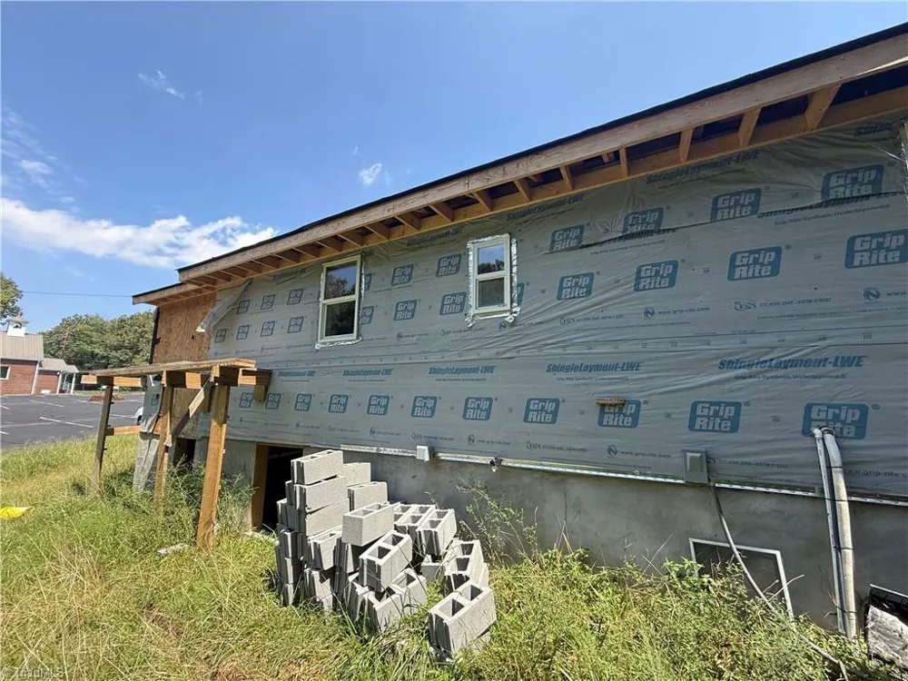 6910 Dennis Road Walnut Cove, NC 27052