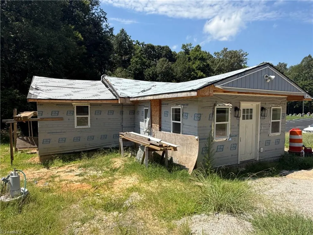 6910 Dennis Road Walnut Cove, NC 27052