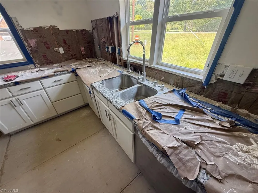 6910 Dennis Road Walnut Cove, NC 27052