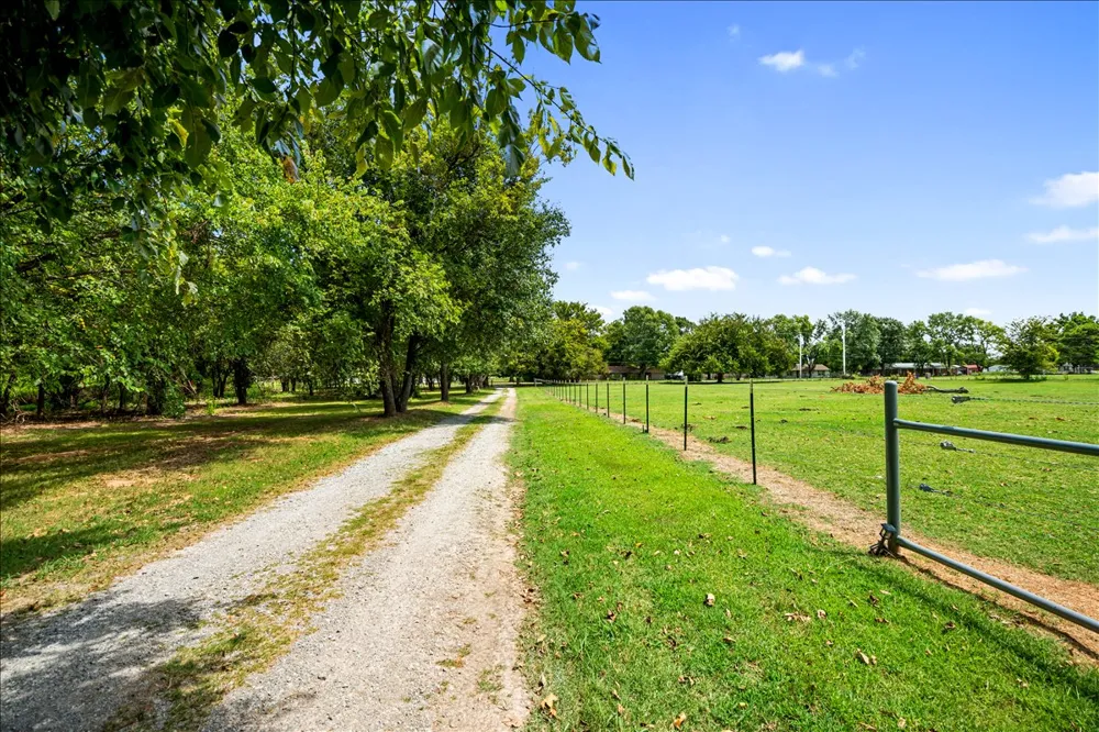 16602 S 203rd East Avenue Broken Arrow, OK 74014