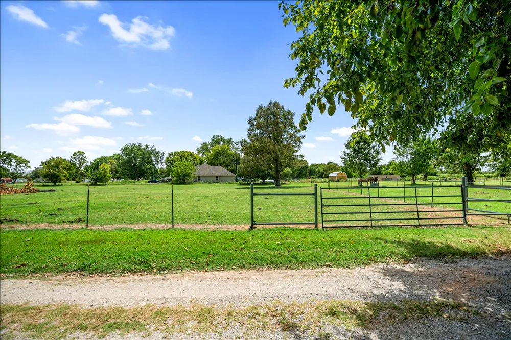 16602 S 203rd East Avenue Broken Arrow, OK 74014