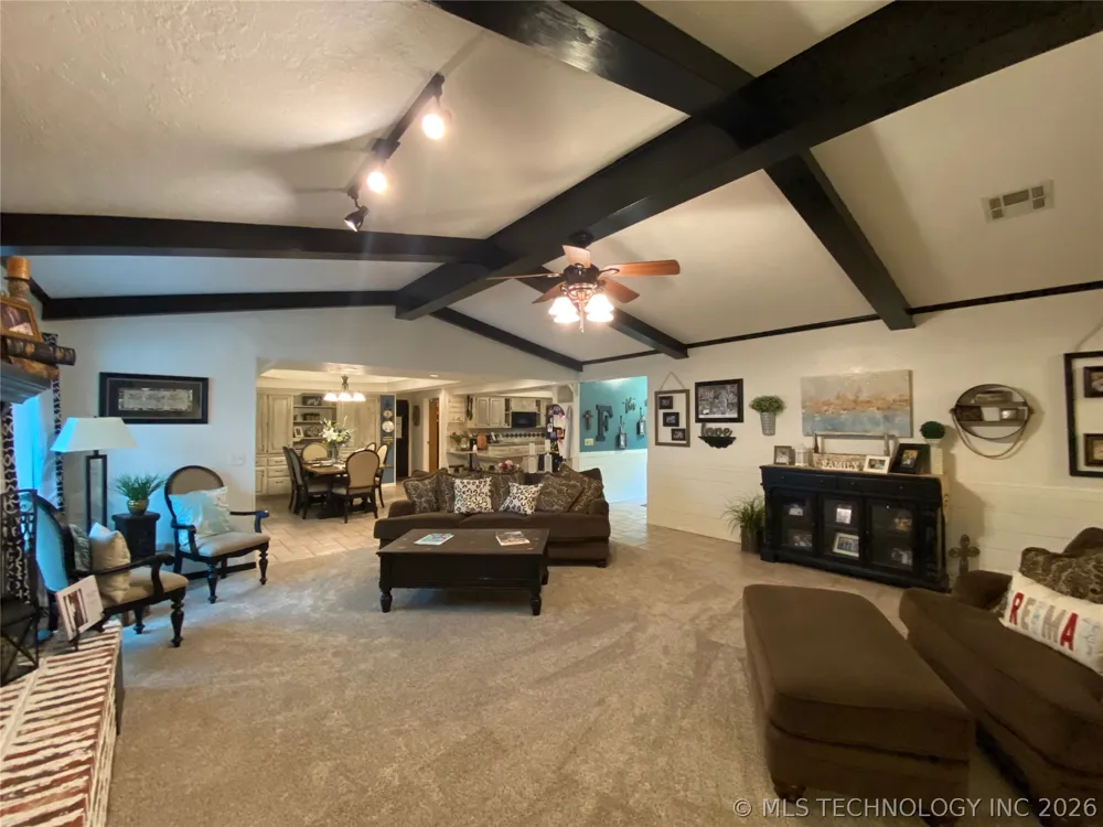 1023 Oak Sulphur, OK 73086