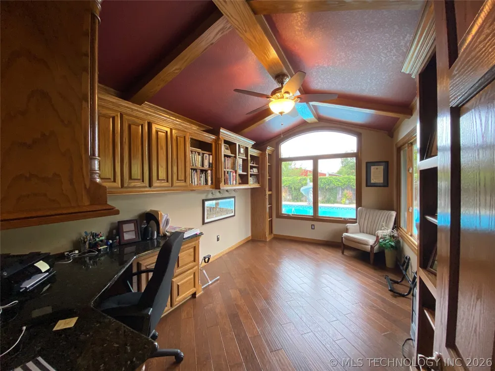 1023 Oak Sulphur, OK 73086