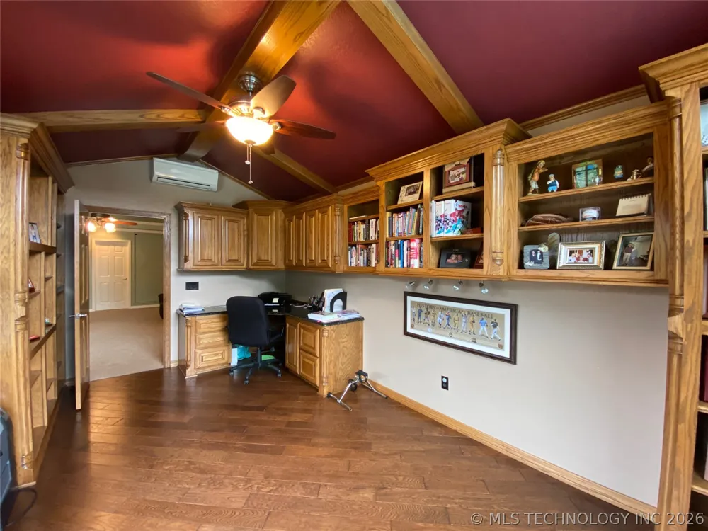 1023 Oak Sulphur, OK 73086