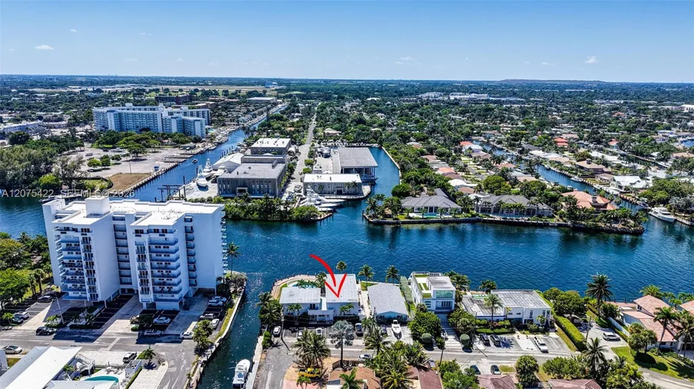 1705 Riverside Dr #2 Pompano Beach, FL 33062