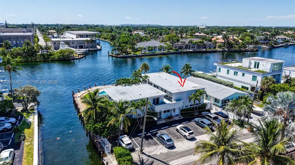 1705 Riverside Dr #2 Pompano Beach, FL 33062