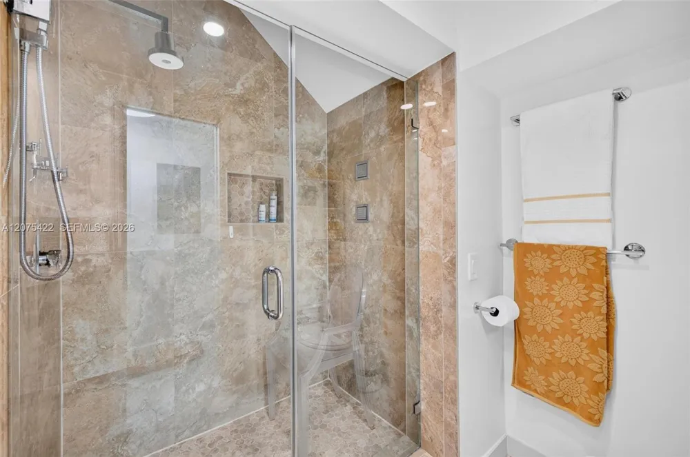 1705 Riverside Dr #2 Pompano Beach, FL 33062