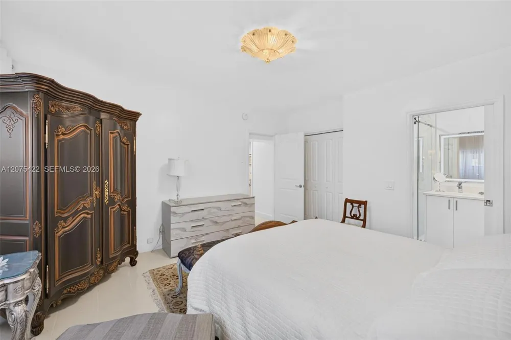 1705 Riverside Dr #2 Pompano Beach, FL 33062
