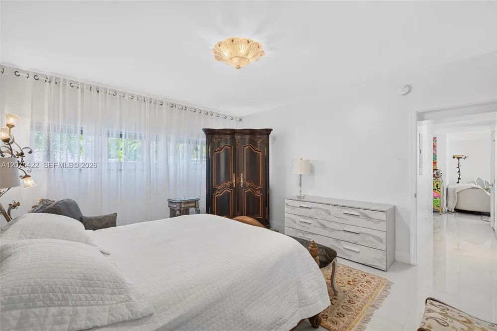 1705 Riverside Dr #2 Pompano Beach, FL 33062