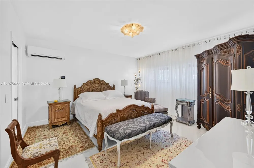 1705 Riverside Dr #2 Pompano Beach, FL 33062