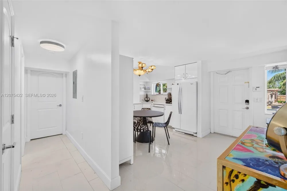 1705 Riverside Dr #2 Pompano Beach, FL 33062