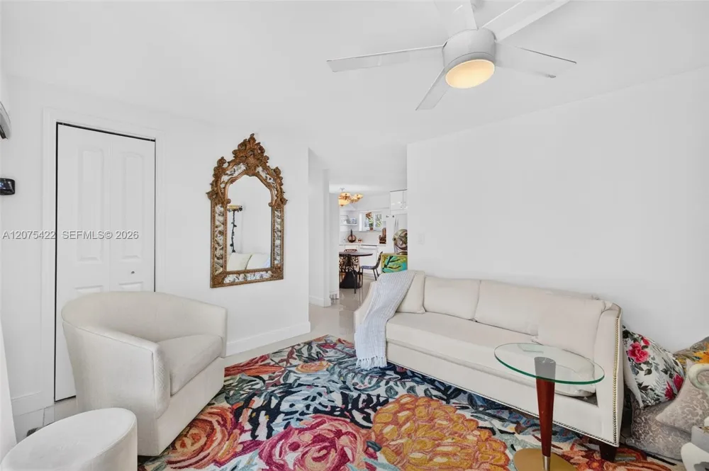 1705 Riverside Dr #2 Pompano Beach, FL 33062