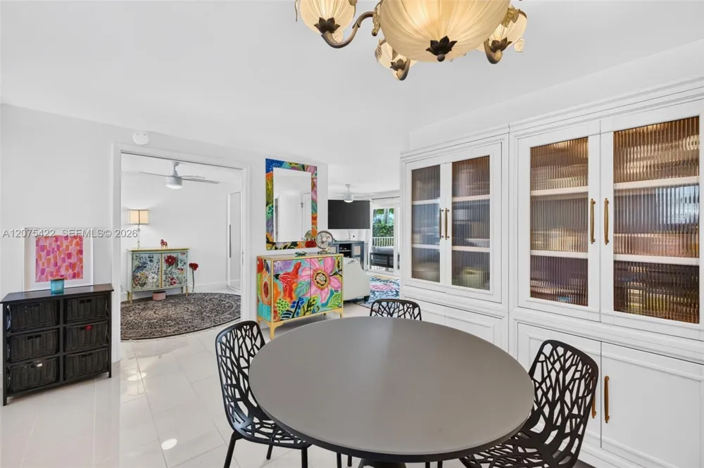 1705 Riverside Dr #2 Pompano Beach, FL 33062