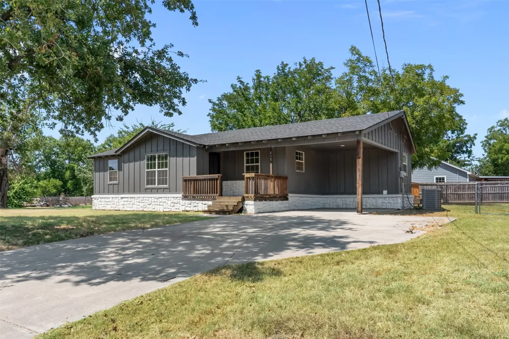417 Birch Street Springtown, TX 76082