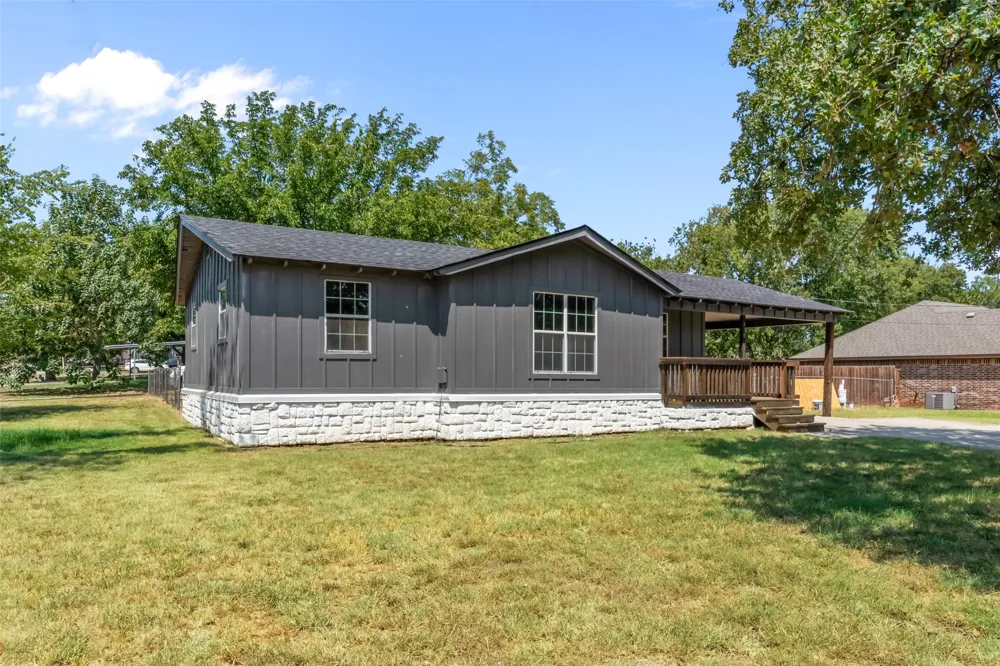 417 Birch Street Springtown, TX 76082