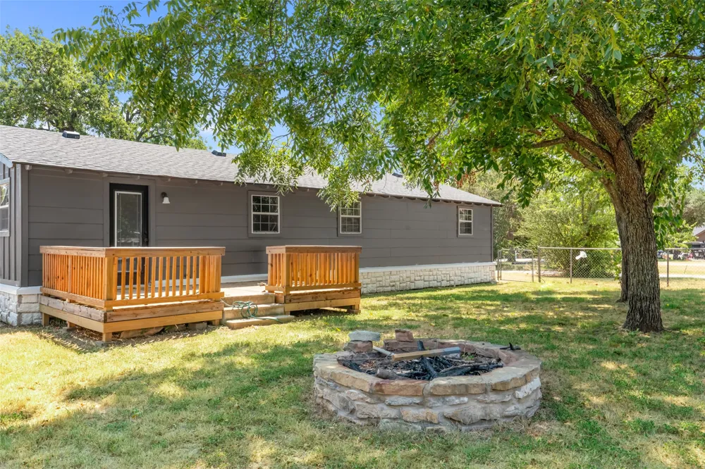 417 Birch Street Springtown, TX 76082