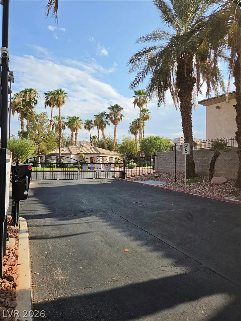 4555 E Sahara Avenue #274 Las Vegas, NV 89104