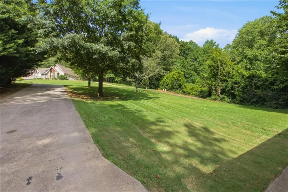 65 Tradewinds Road Cleveland, GA 30528