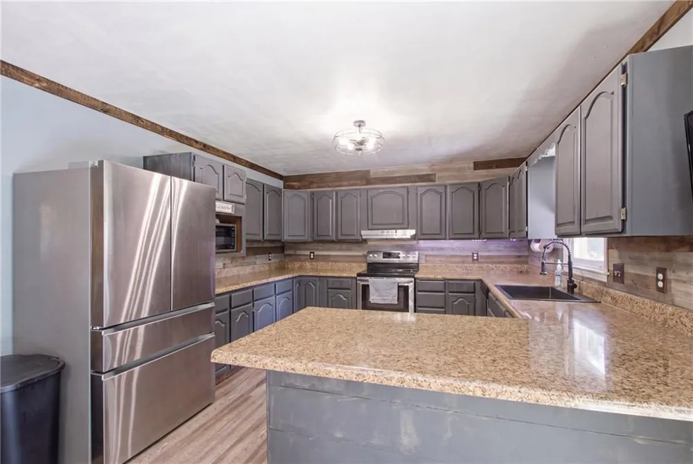 65 Tradewinds Road Cleveland, GA 30528
