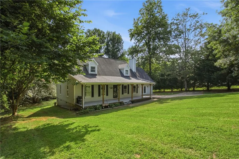 65 Tradewinds Road Cleveland, GA 30528