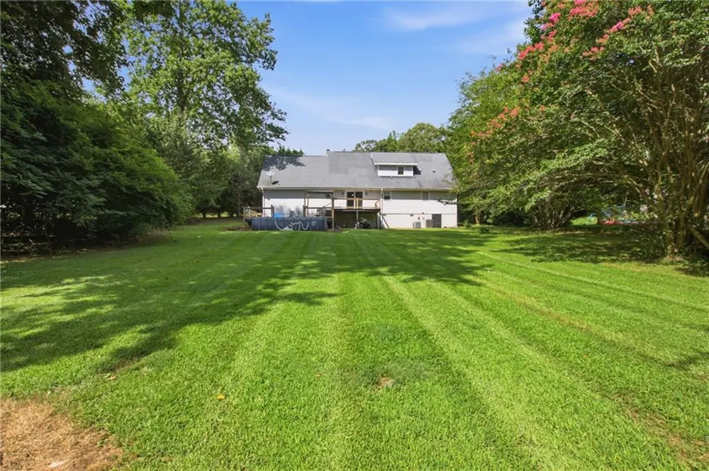 65 Tradewinds Road Cleveland, GA 30528
