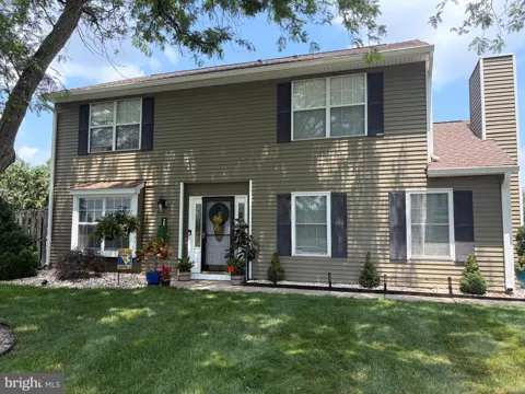 25 KENNEBEC COURT