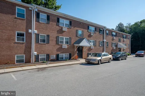 1 RADNOR DRIVE #B 4