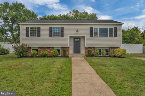 1627 CONDO AVENUE
