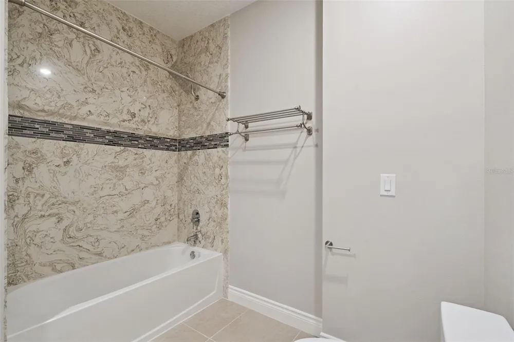 1993 GREENBRIAR TERRACE Davenport, FL 33837