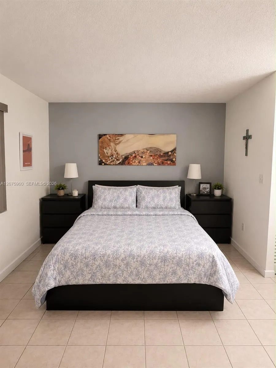1195 NW 125th Ct #101 Miami, FL 33182