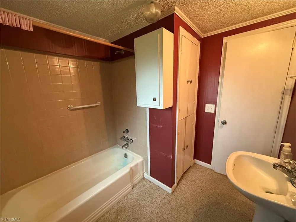 6679 Lackey Road Staley, NC 27355