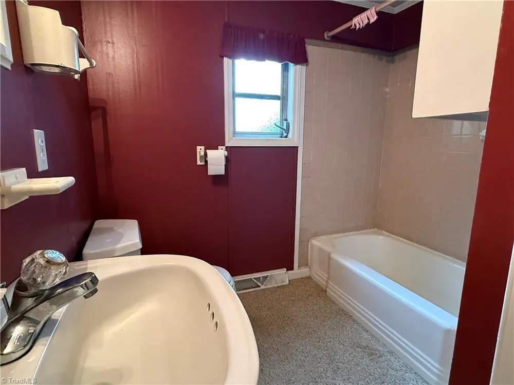 6679 Lackey Road Staley, NC 27355
