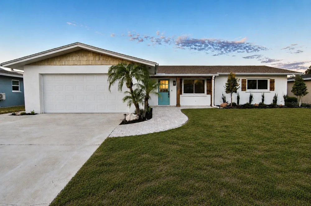 2902 23RD AVENUE W Bradenton, FL 34205