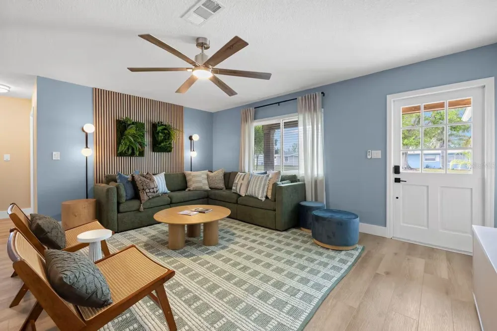 2902 23RD AVENUE W Bradenton, FL 34205