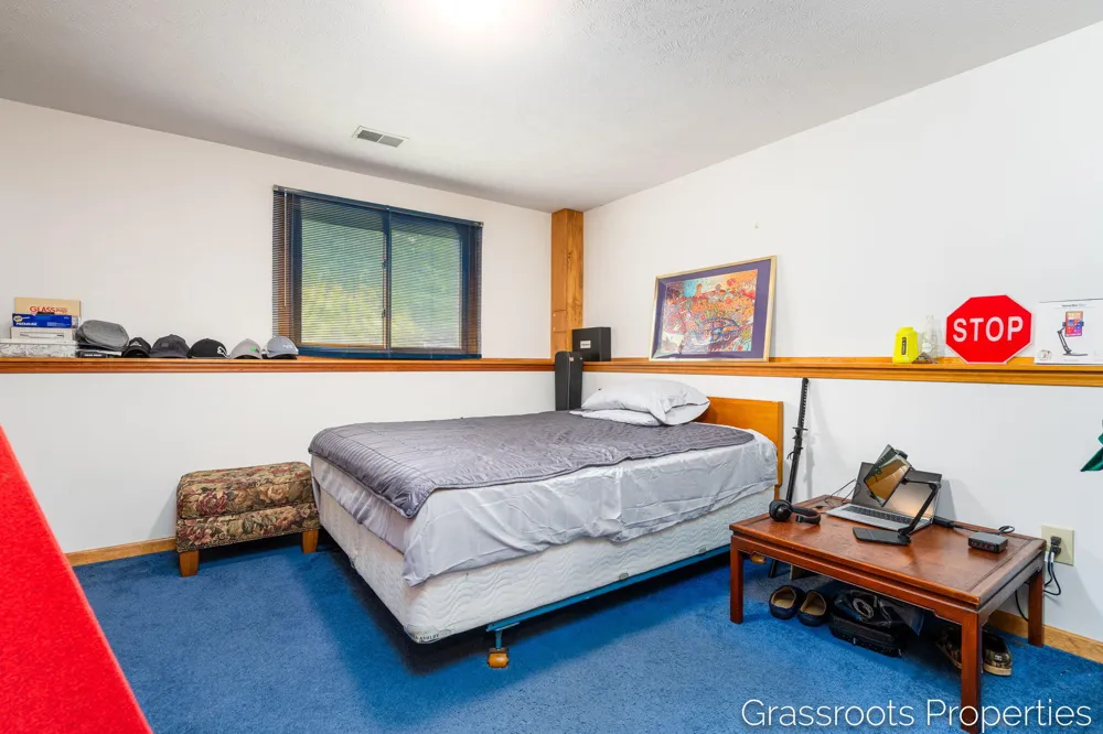 11328 56th Avenue Allendale, MI 49401