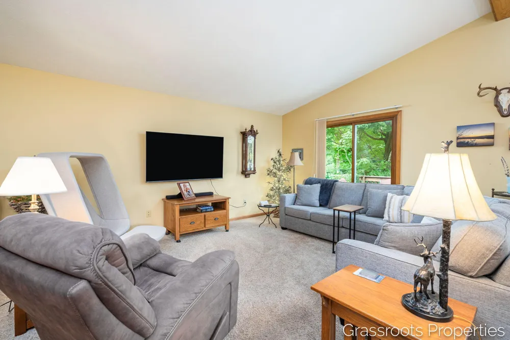 11328 56th Avenue Allendale, MI 49401