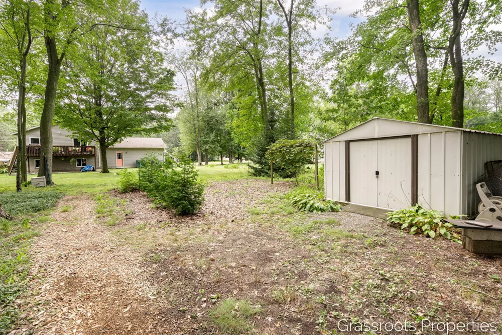 11328 56th Avenue Allendale, MI 49401