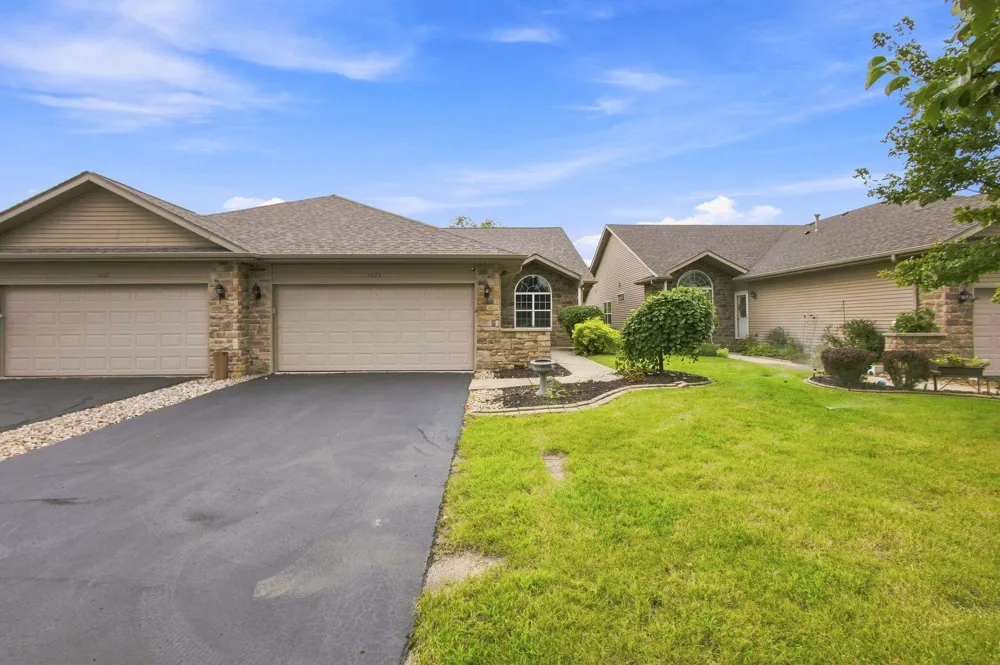 1425 Mybeck Place Crown Point, IN 46307
