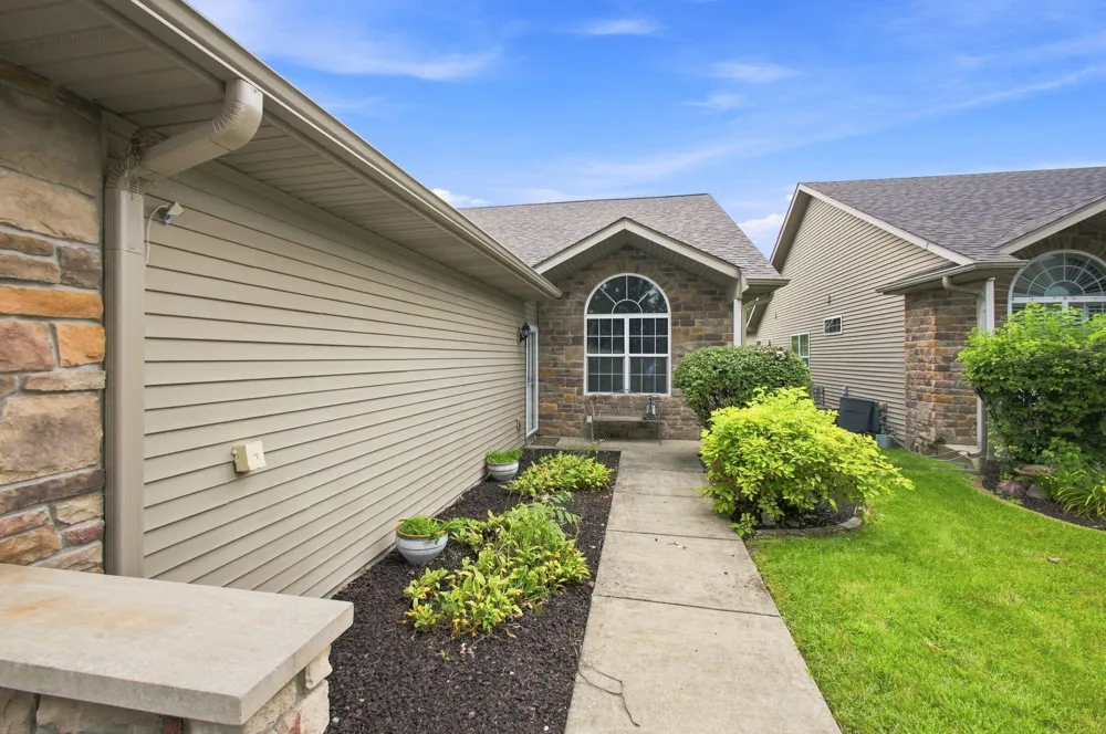 1425 Mybeck Place Crown Point, IN 46307