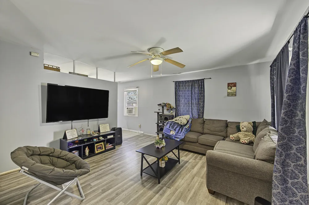 6368 Maryland Avenue Hammond, IN 46323