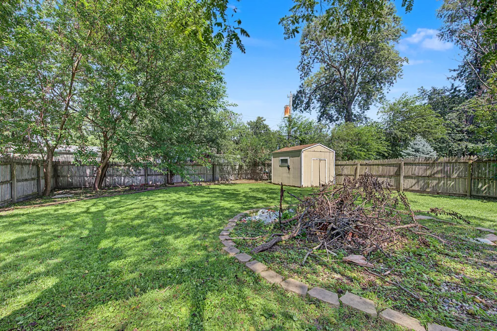 6368 Maryland Avenue Hammond, IN 46323